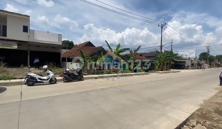 For Rent: Shop House on Jl Raya Parung Panjang, Near Station and Market 2