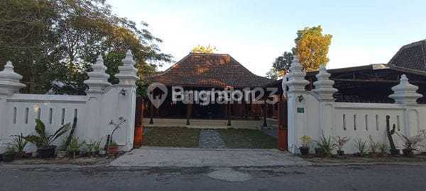 Rumah Joglo Kayu Jati Di Ngaglik Yogyakarta
