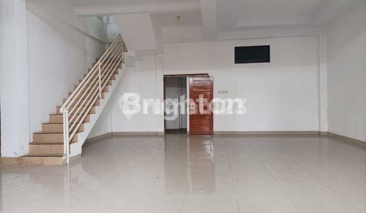 RUKO BESAR 2 LANTAI, LEBAR DAN LUAS 2