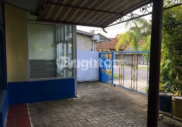 Rumah Besar bisa Digunakan untuk Kantor atau Sekolah Maupun Supermarket 2
