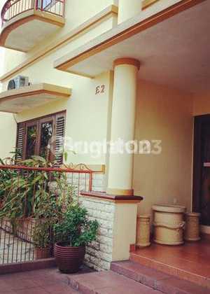 Luxury House in a Developed Housing Complex 2