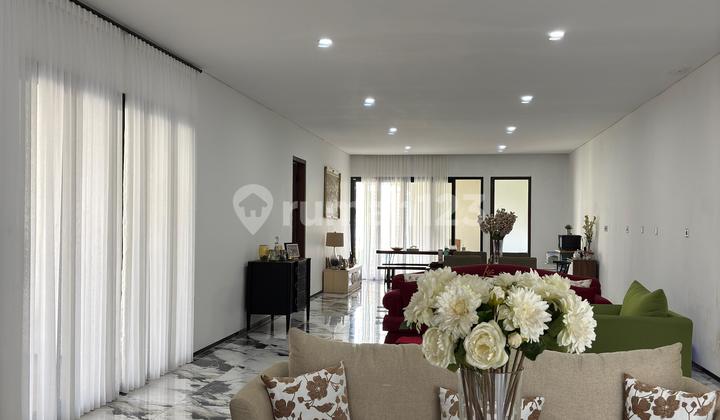 Rumah Mewah Di Nganglik Yogyakarta