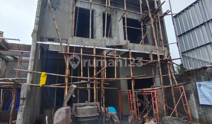 Rumah 2,5 Lantai Rooftop Dalam Cluster On Progres Rumah 2,5 Lantai Rooftop Dalam Cluster On Progres