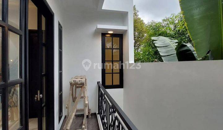 Dijual Rumah Baru Tiga Lantai Dalam Cluster 2