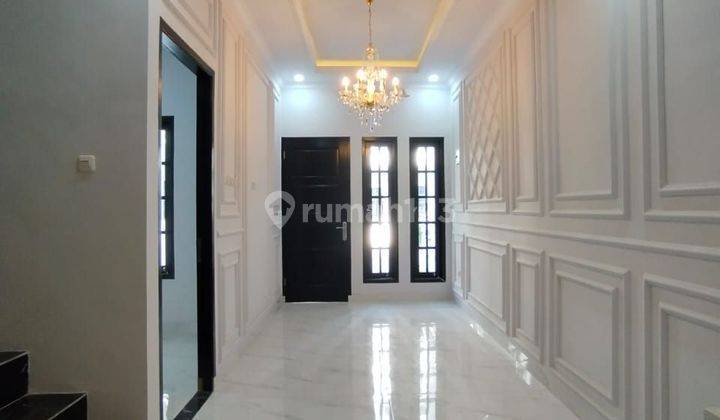 Dijual Rumah Classic Moderen 
di Jagakarsa Jln Pasir Khafi 1 Jakarta Selatan 
dekat Tol Andara-Desari  2