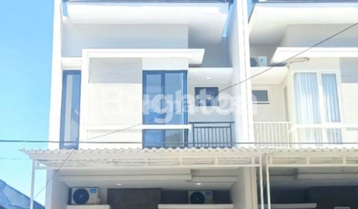 FREE BPHTB PEMBELIAN MEI JUNI 2025 Kutisari indah 2 lantai baru gress siap huni 