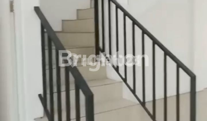 Ruko jemursari 3 lantai nol jalan raya area parkir luas cocok untuk restaurant, cafe & F&B dan usaha lainnya Ruko jemursari 3 lantai nol jalan raya area parkir luas cocok untuk restaurant, cafe & F&B dan usaha lainnya