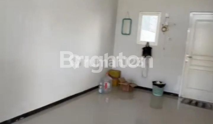 Alana Regency Tambak Rejo, a step away to MERR, East Surabaya house under 1 billion. 2