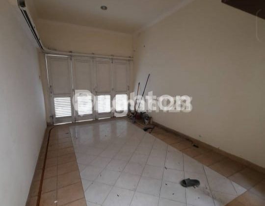 Hook Tenggilis 2 Lantai full galvalum baru renov  siap huni row jalan 3 Mobil sewa jual 2