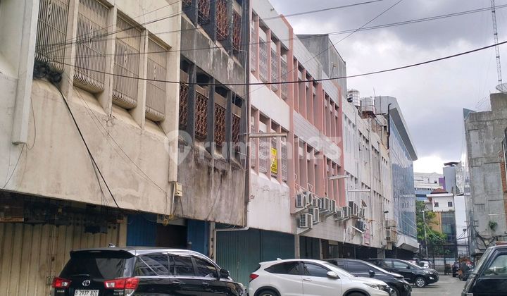 Pinangsia Jakarta Barat