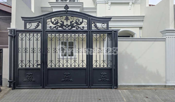 Rumah Brand New 2 Lantai Dijual Joglo Design Modern - LT 100m2