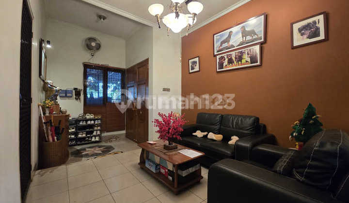 Rumah 2,5 Lantai Puri Indah Dalam Cluster Hadap Timur – LT 200m2 Rumah 2,5 Lantai Puri Indah Dalam Cluster Hadap Timur – LT 200m2