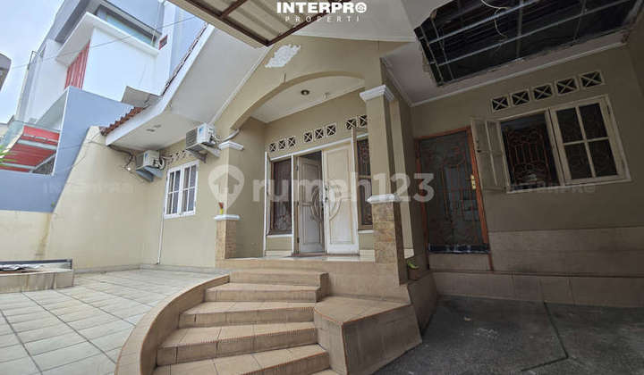 Rumah Semi Furnished Dijual Green Ville Hadap Selatan SHM - 150M2 2