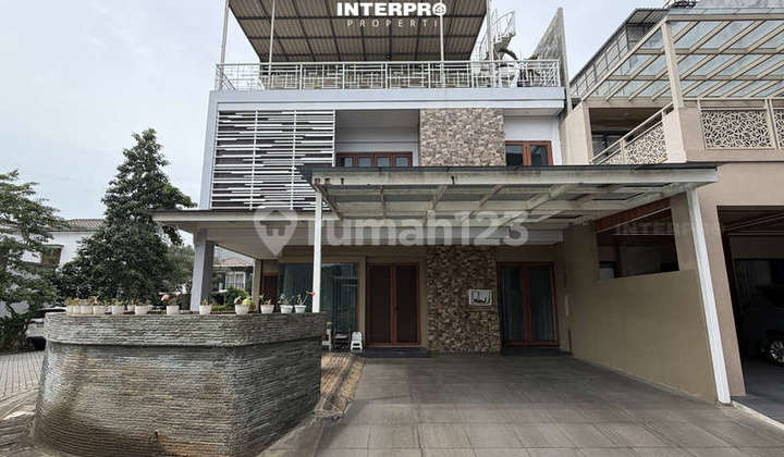 Rumah 3,5 Lantai Puri Mansion Hadap Selatan Siap Huni - 174M2