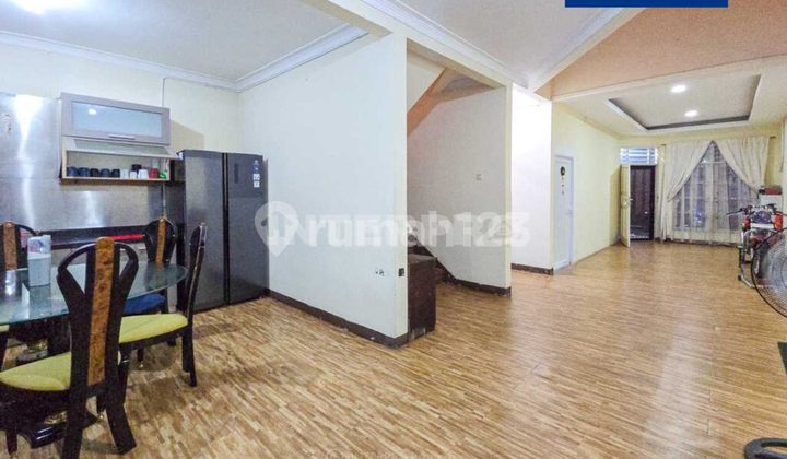 House for Sale Permata Buana LT. 160m2 – 2-Story House 2