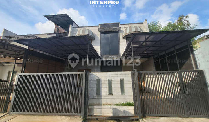 House for Sale Metland Puri Cluster Katleya Semi Furnished - 180M2 2