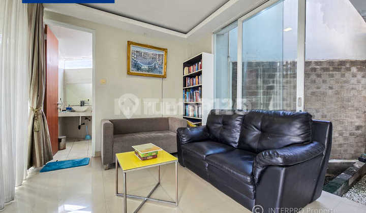 Rumah Dijual Taman Meruya Ilir 3 Lantai - LT 141M2 SHM 2