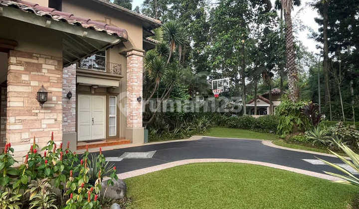 Rumah 2 Lantai Dijual Di Karawaci Hadap Timur Laut - LT 867m2 2