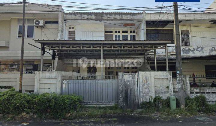 Rumah Dijual Hook 2 Lantai Taman Ratu Lt 215m2 Lokasi Strategis 1