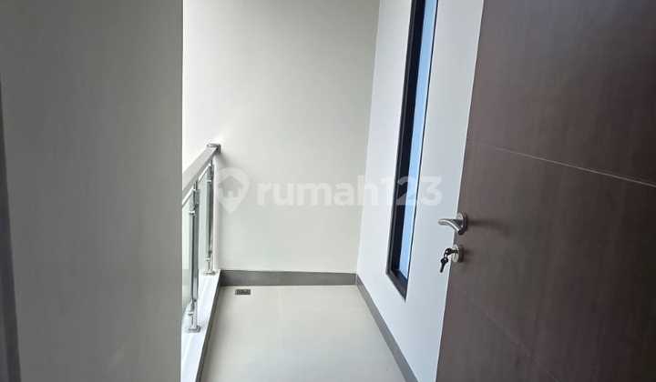 Brand New House For Sale Taman Villa Meruya South Facing - 126m2 2