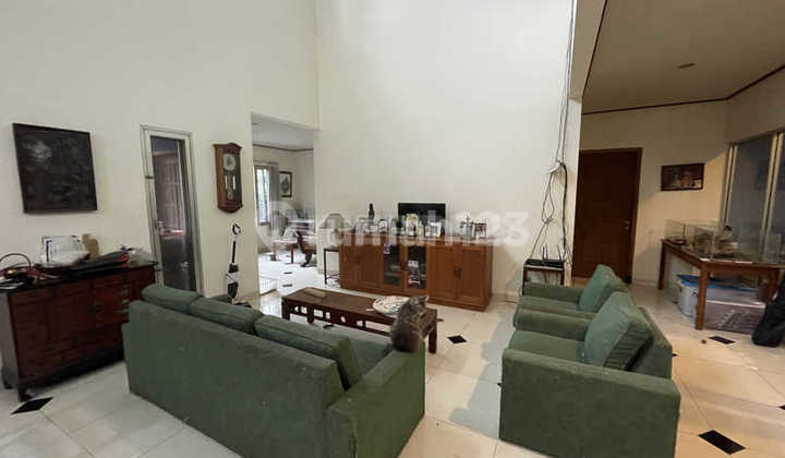 Rumah 2 Lantai Dijual Puri Kencana Hadap Selatan - Luas 360M2