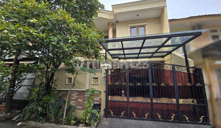 2.5 Story Ready-to-Occupy House for Sale, Puri Indah, South Facing, 120m2 2
