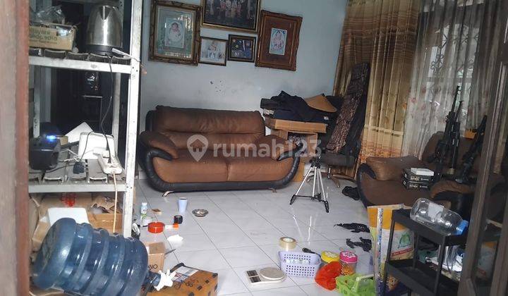 Dijual Rumah 2 lantai minimalis di manukan 2