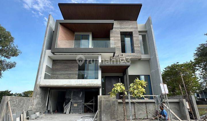 Dijual Rumah Pakuwon Indah Luxury House - Surabaya Barat 1