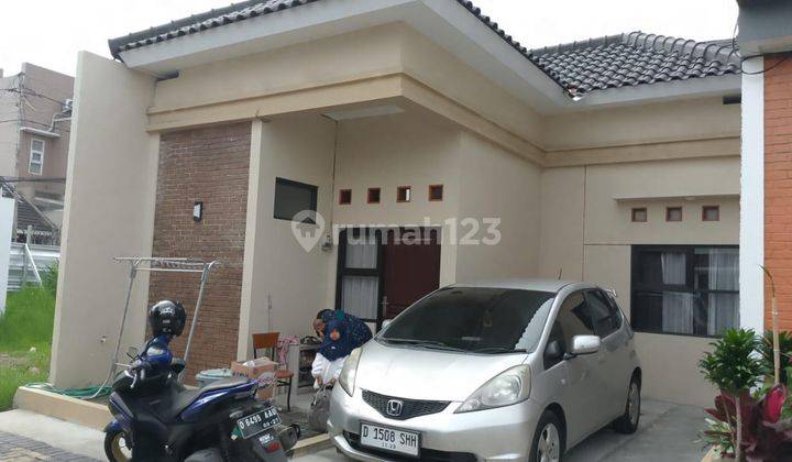 Dijual Rumah Cantik Minimalis Murah Di Cihanjuang Bandung Shm 2