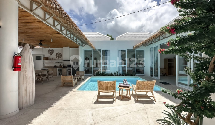 FULLY FURNISH SANTORINI VILLA UNGASAN FULLY FURNISH SANTORINI VILLA UNGASAN