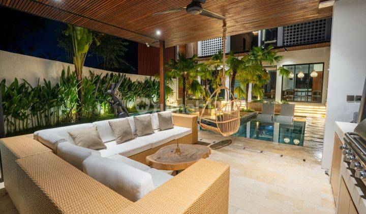 LUXURIOUS VILLA UNDERPRICED NEAR UBUD WITH RICEFIELD AND MOUNTAIN VIEW