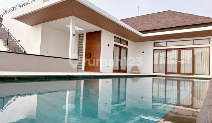 MODERN STUNNING VILLA IN CANGGU