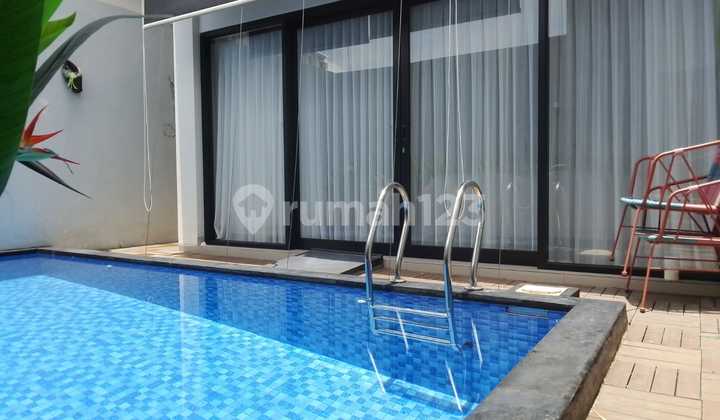 English translation: Semi Villa for Rent in Bypass Sanur Residence