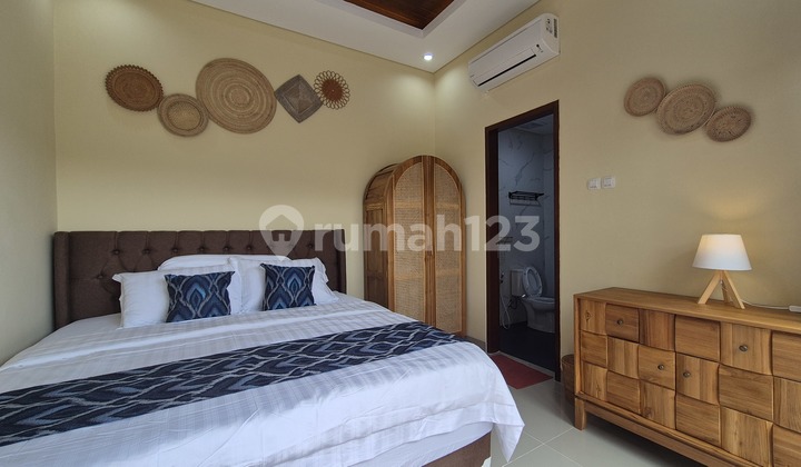 MODERN TROPICAL VILLA IN NUSA DUA KAMPIAL 100M FROM DHARMAWANGSA