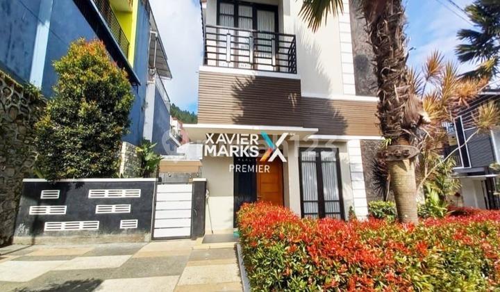 Rumah Hook Villa Kusuma Full Furnish di Batu Suasana Sejuk Rumah Hook Villa Kusuma Full Furnish di Batu Suasana Sejuk