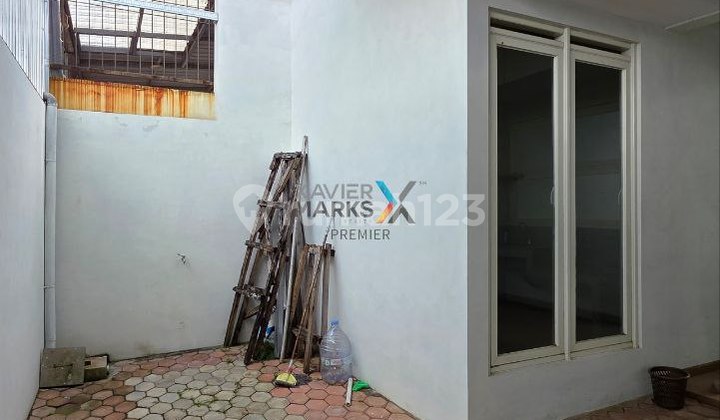Rumah Minimalis di Austinville, Dieng Malang  Ada lebih luasan tanah 4m Belakang sudah di paving + canopy full 2