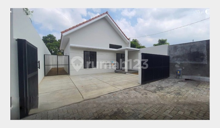 RUMAH BARU SIAP HUNI DI PERUMAHAN TUNGGULWULUNG, LOWOKWARU, MALANG KOTA