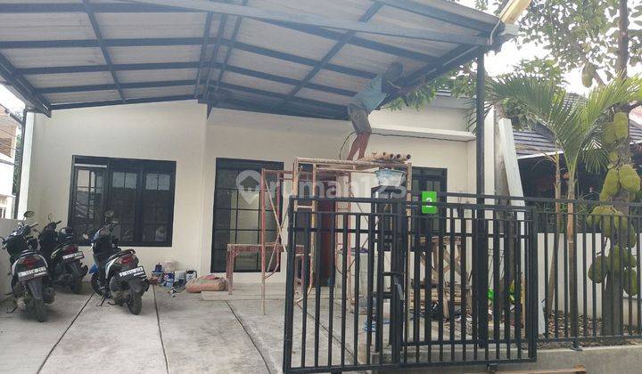 Rumah Hunian Nyaman Baru Renov di Cisaranten  2