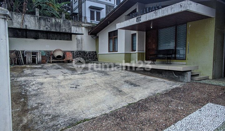 Rumah Nyaman di Kawasan Elite Setra Sari 2