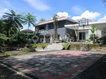 Rumah Mewah Bangunan Baru di Setiabudi Regency Semi Furnished 2