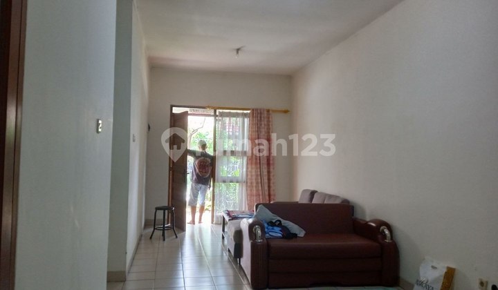 Beautiful Well-Maintained Minimalist House in a Strategic Antapani Complex 2