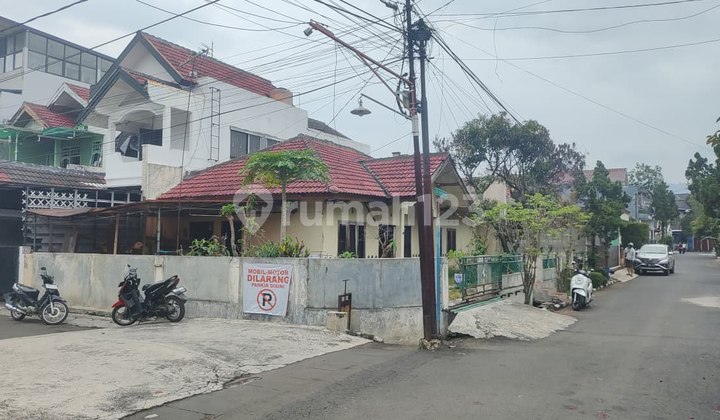 Minimalist House in A.H. Nasution, Strategic Location 2