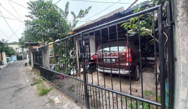 Rumah Hitung Tanah di Tengah Kota Bandung 2