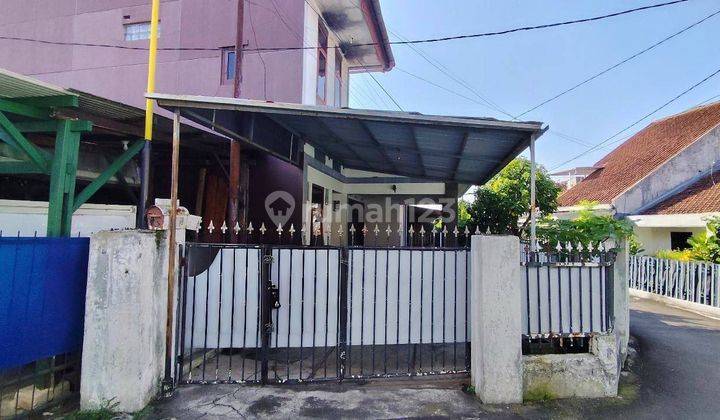 Rumah hook Strategis di Komplek Cikutra akses mobil  1
