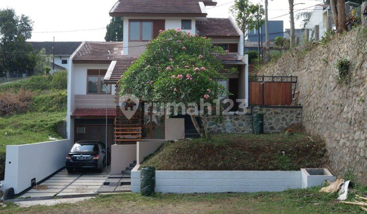Rumah 2 Lantai Siap Huni Cigadung Awiligar