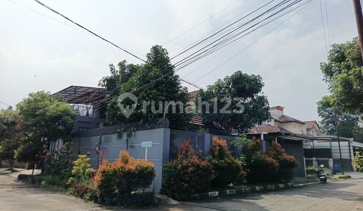 Rumah Nyaman di Komplek Elite Antapani Lingkungan Tenang
