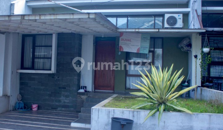 Rumah Minimalis dalam Cluster Siap Huni Area Kodya Jatihandap