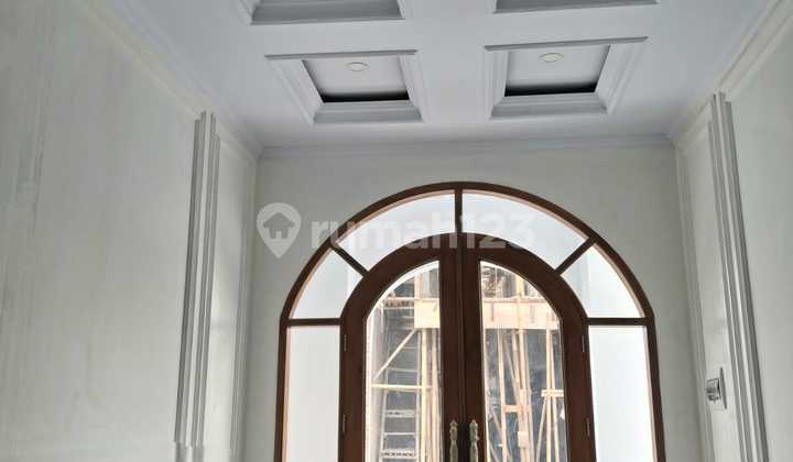 Rumah 3 Lantai Siap Huni Semi Furnished, Jagakarsa