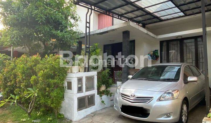 DI  RUMAH SHM DI GRAHA RAYA BOULEVARD BINTARO 2