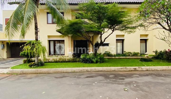 Rumah Sewa Mewah Di Pejaten - Halaman Luas + Swimming Pool 2